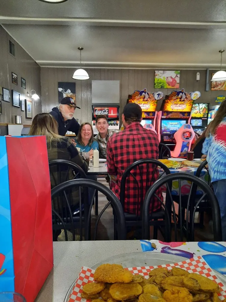 Pizza and Lots of Kid Games and a VIP Party Room Self Self SoDs a&w Rootbeer